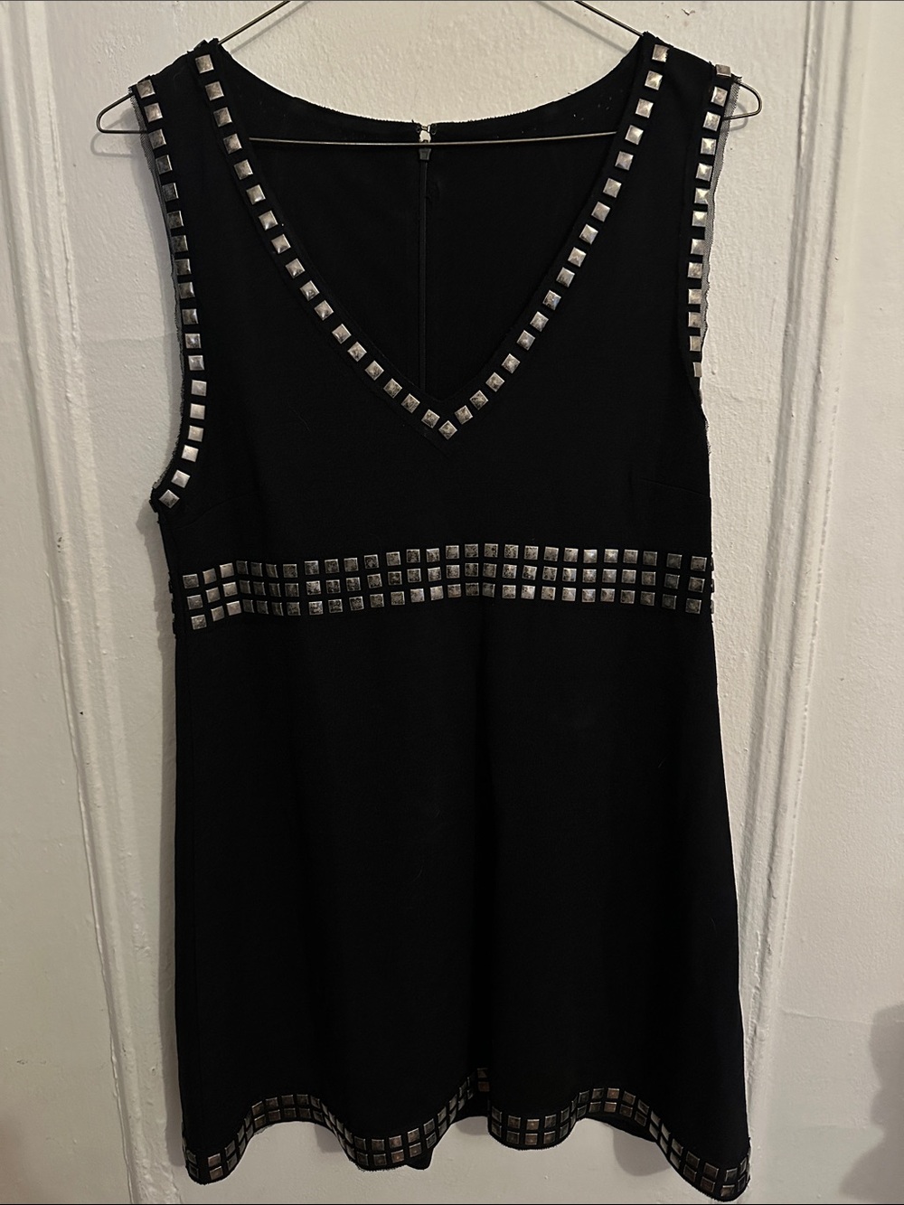 Alice and Olivia Black Studded V-Neck Women’s Dress